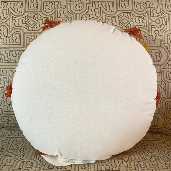 Round Throw Opalhouse Fringed and Embroidered 🆕 - Picture 3 of 6